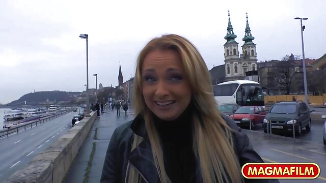 Vidéo Énorme fille vierge video porno bite éjaculation compilation