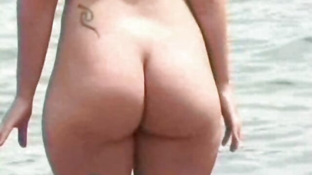 Vidéo elle voulait du fastfood, elle a eu la xxx femme vierge saucisse BBC jimmy D