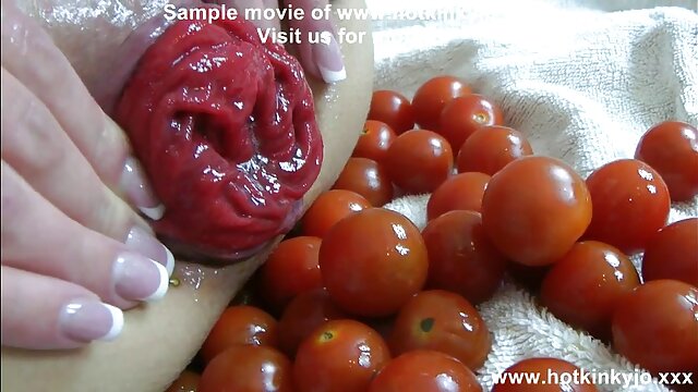 Vidéo MILF blonde video porno jeune fille vierge aux gros seins se fait baiser