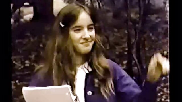 Vidéo Cougar Cammille se fait gangbanger par arabe vierge porno des bites noires