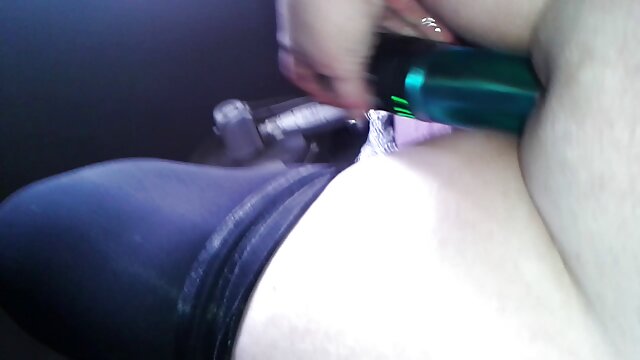 Vidéo Bootylicious black film porno avec fille vierge danse