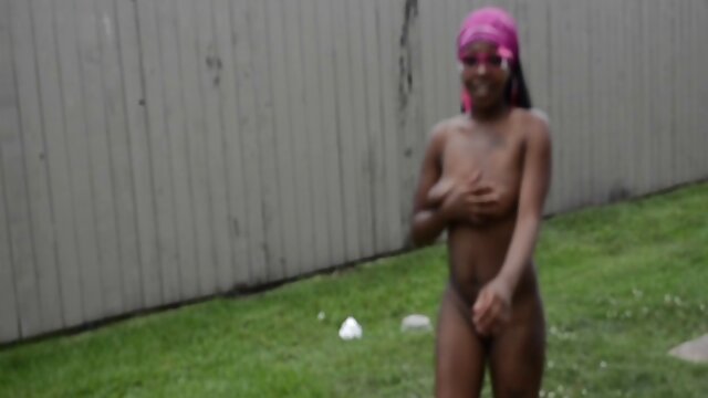 Vidéo Brunette baisée par porno les vierges un grand docteur