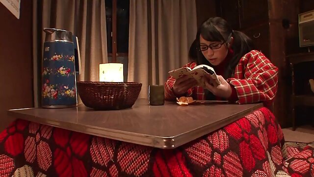 Vidéo Elle peut conduire le bâton video porno jeune fille vierge