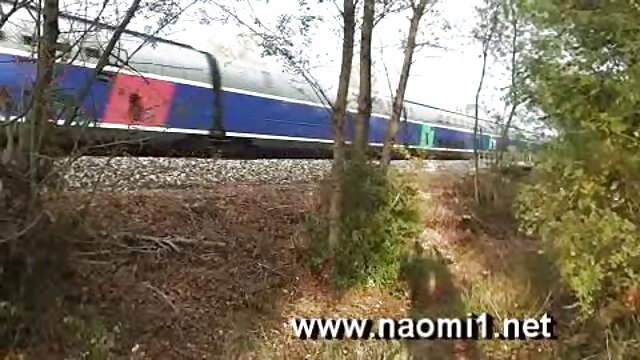 Vidéo Grosse fille faisant du film porno de fille vierge jeu en solo