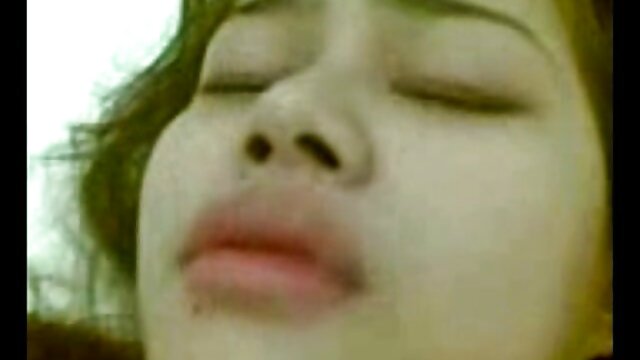 Vidéo Povbitch - Spécial Halloween avec le monstre porno les vierges anal Mea Melone