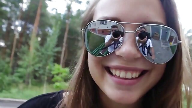 Vidéo Secrétaire aux gros seins en ébène chevauche la bite de son vierge marie porno patron