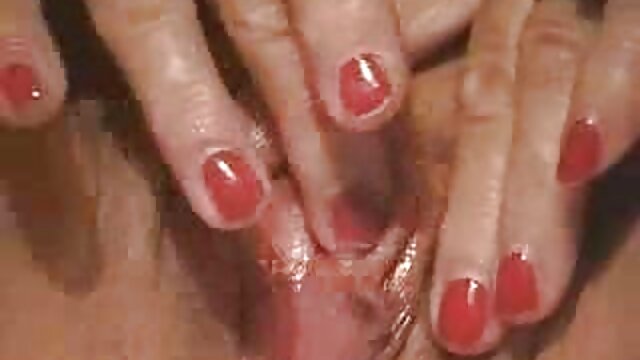 Vidéo crisyl film porno avec des filles vierges maigre