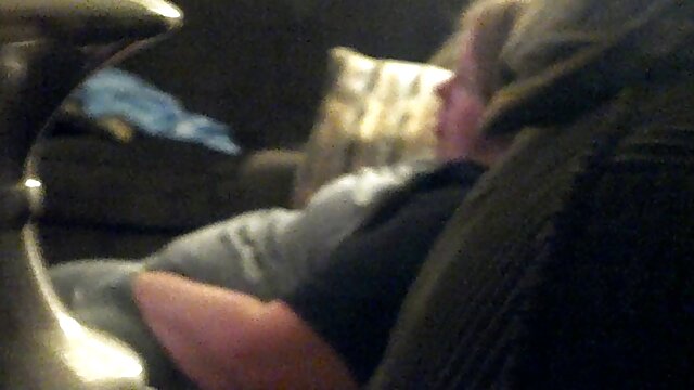 Vidéo Je sais toujours ce que tu video porno fille vierge as fait le dernier noël 3