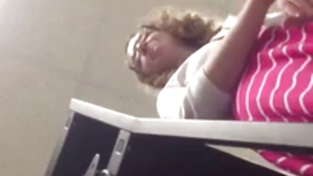 Vidéo 22 bigboobs porno arab vierge aunty baisée par un voisin à la maison