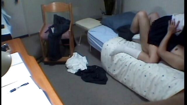 Vidéo Très sexy vidéo x vierge jeune poussin aux gros seins