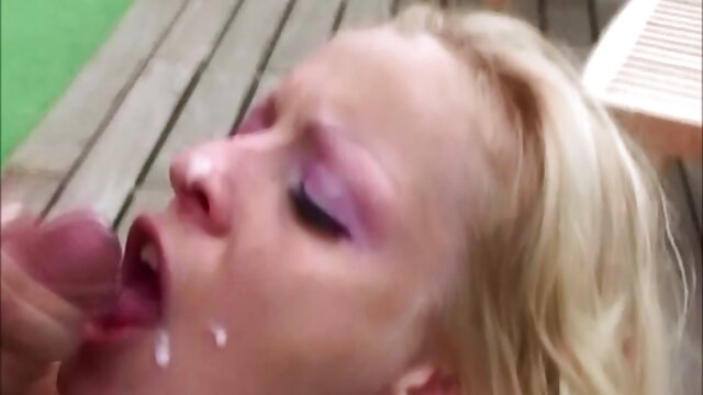 Vidéo Babe esclave ligotée dominée à film porno de vierge l'extérieur